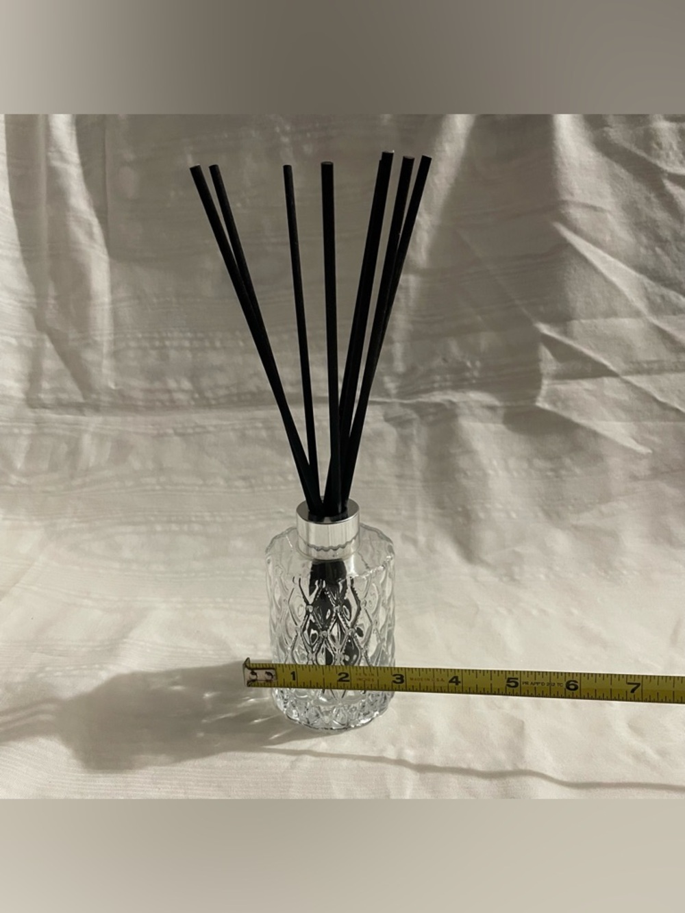 Empty Reed Diffuser Glass Container and 8 Sticks - Picture 6 of 6